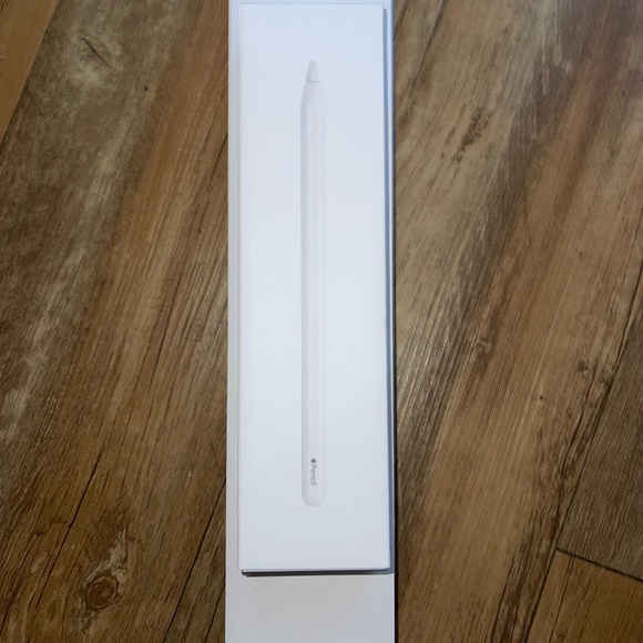 Apple iPad Air (5th Generation) (with Magic Keyboard ⌨️ and Magic Pencil ✏️ ) - Picture 8 of 9